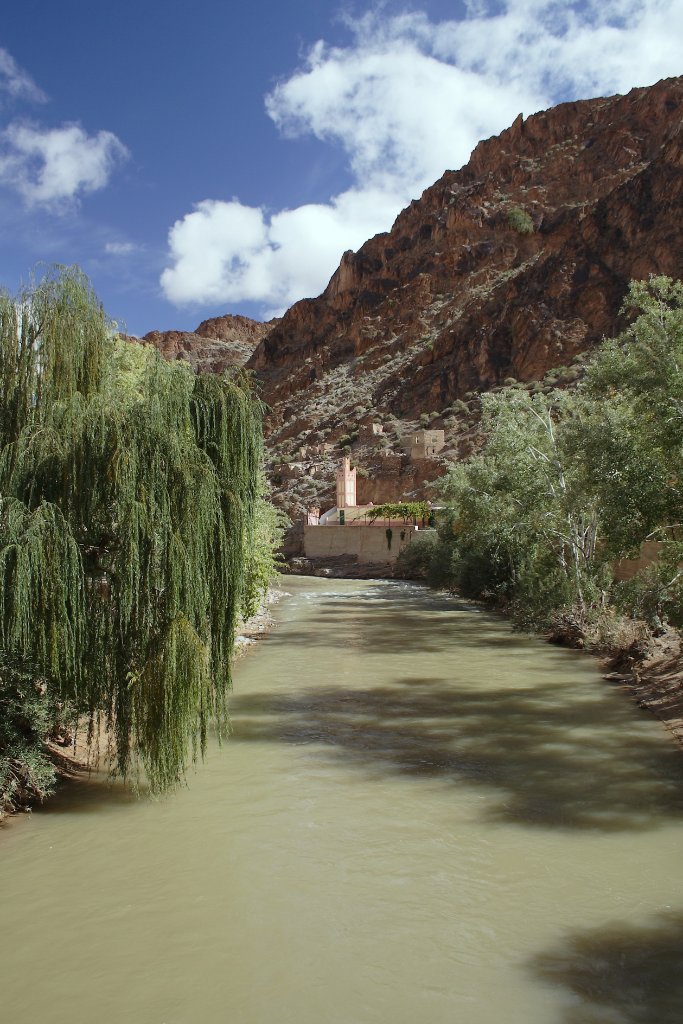 15-Mosque along the Oued Moulouya.jpg - Mosque along the Oued Moulouya